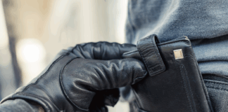 Indbrud i flere boliger på Fyn – og to mænd sigtet for stoffer i Odense